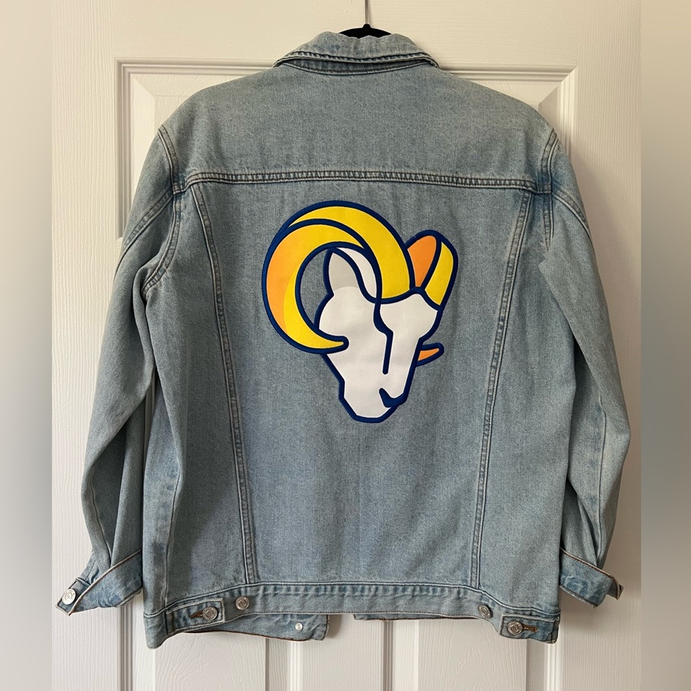 ✨NWT✨ LA Rams Denim Jacket 💙💛